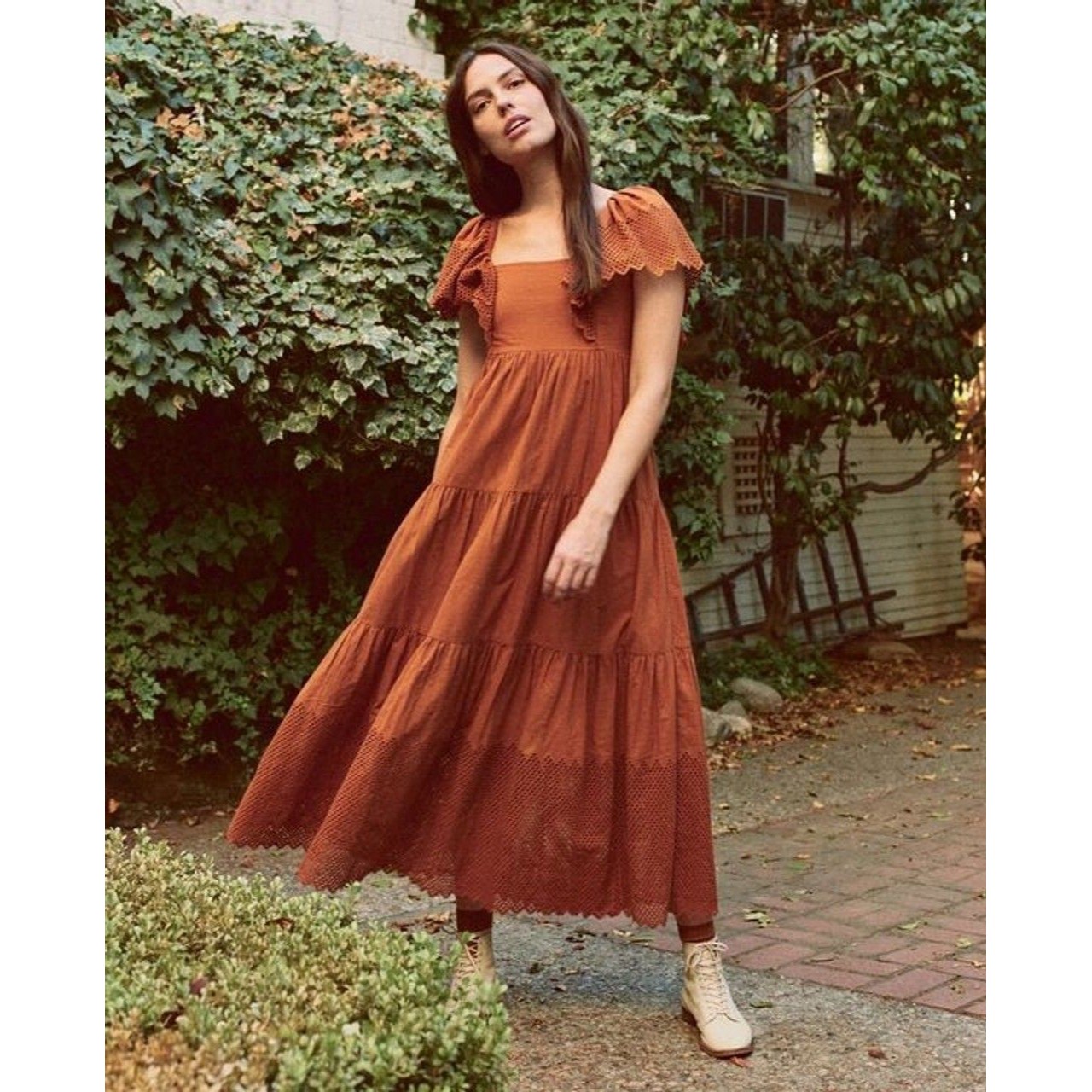 The Great Eyelet Hummingbird Midi Dress Tiered Embroidered Resort S-1 New 279870